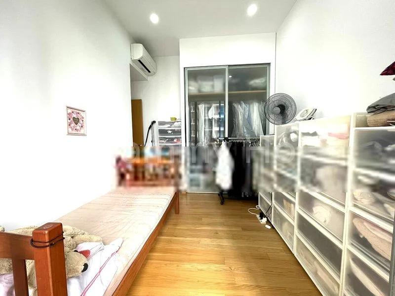 3 Bed Apartment (Condo) for Sale in  The Lumos - Image 10
